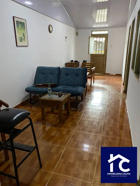 Casa Familiar con Aparta Estudio Independiente